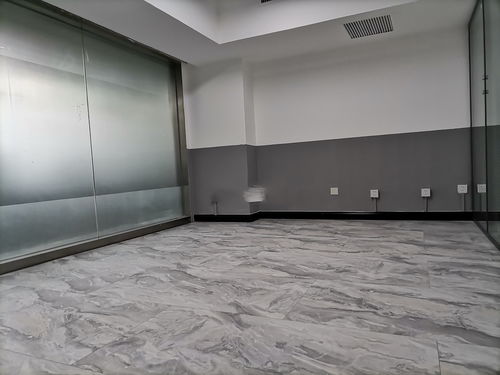 恒潤國際大廈 精裝現房，地鐵直達，特價直租的理想辦公之選